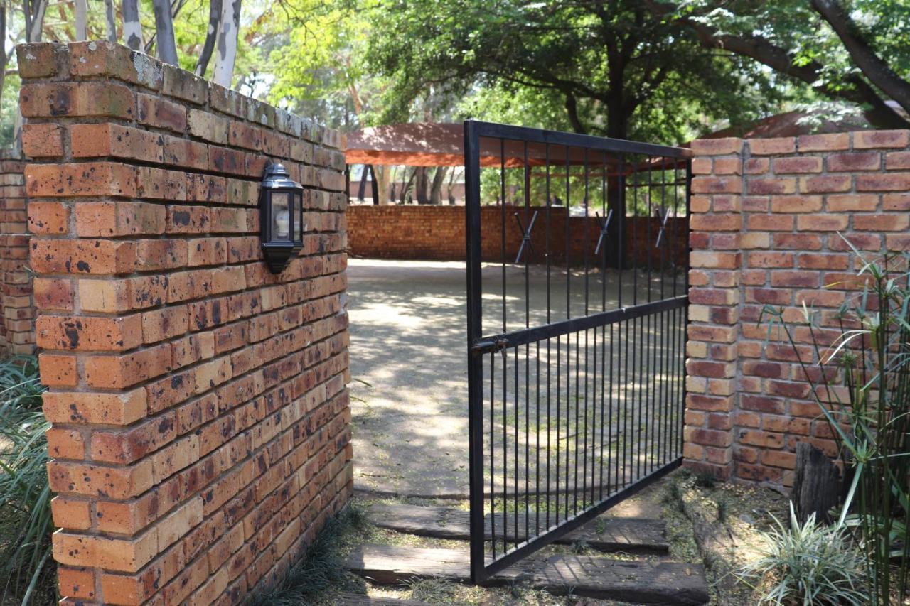 Khaya Africa Guesthouse Midrand Eksteriør bilde